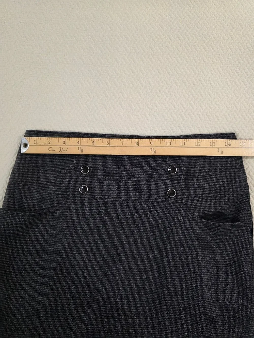 Must Have Gray Button-Accent Pencil Skirt Size Medium Career Office